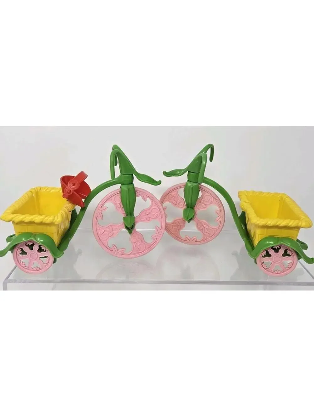 2 Vntg Kenner Strawberry Shortcake Berry Cycle Tricycles 1 With Seat, 1 Without